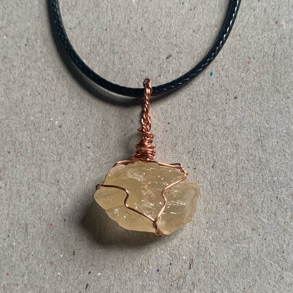 Raw Honey Calcite Necklace-NWT